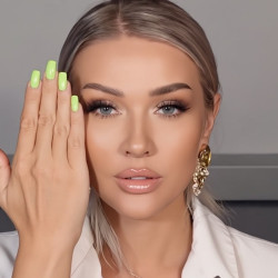 Proffs-makeupartist visar 10-minutersrutinen